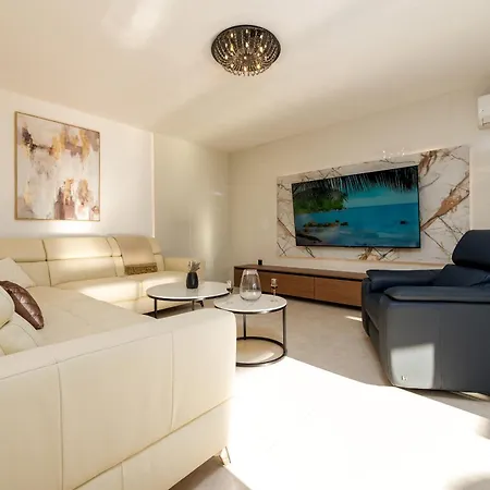 Vila Nancy